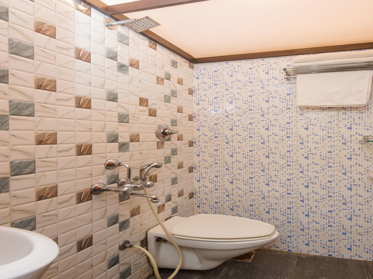 Hotel Shubham Panvel Buitenkant foto